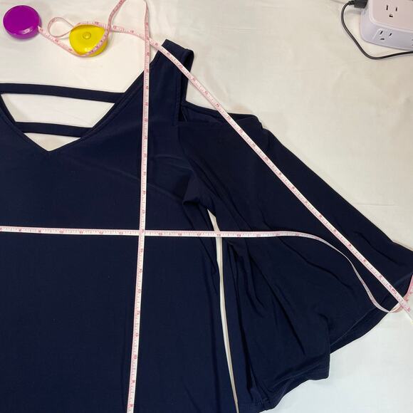 Coco Bianco Cold Shoulder Bell Sleeve Blouse Women's Navy Blue Size L - Picture 6 of 6